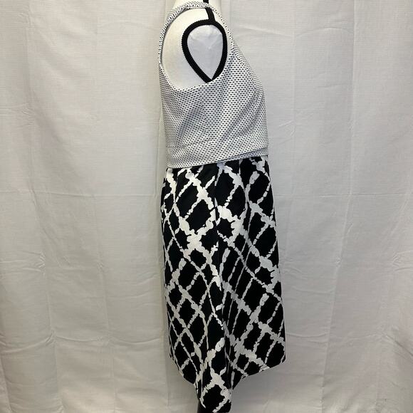 Tabitha Black & White Geometric Sleeveless Fit & Flare Dress - Size 6 - Picture 5 of 11